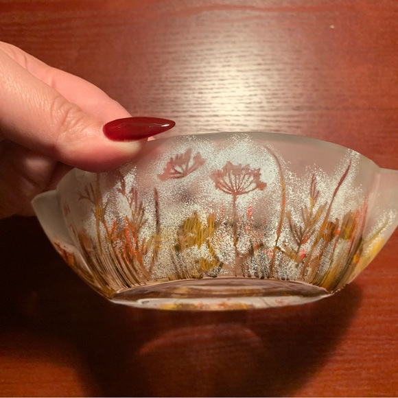 Hand Painted Ashtray - Picture 3 of 4